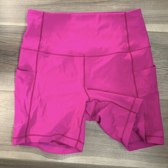 Arc'teryx "Essent" high-rise shorts (size 6) - Picture 3 of 5